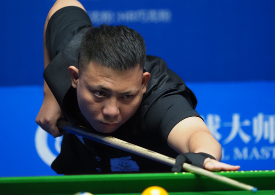 压哨三分 压哨三分